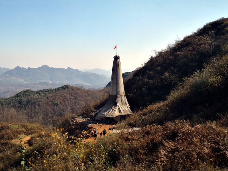 再出發(fā)，亮巖